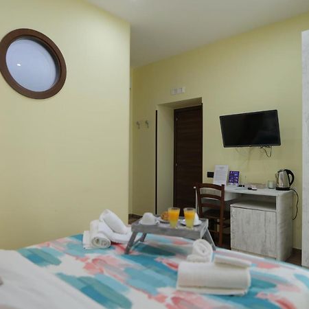 Bed and Breakfast L'Ammor e Napule à Naples Extérieur photo
